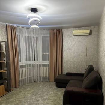 Сдается 2-х комнатная квартира, 60 м²