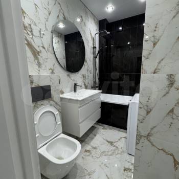 Продается 1-комнатная квартира, 42 м²