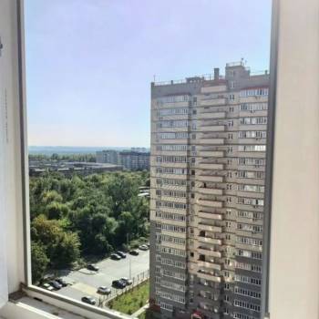 Продается 1-комнатная квартира, 41 м²