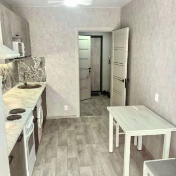 Продается 1-комнатная квартира, 41 м²