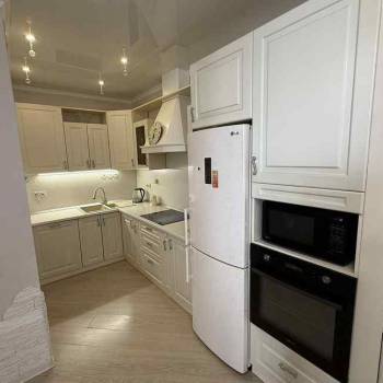 Сдается Многокомнатная квартира, 100 м²