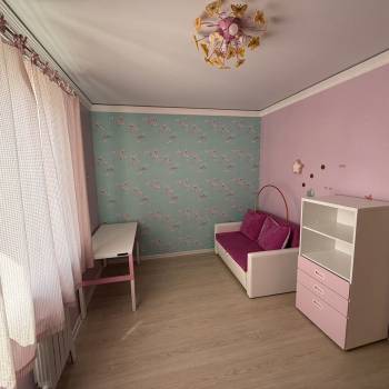 Сдается Многокомнатная квартира, 100 м²
