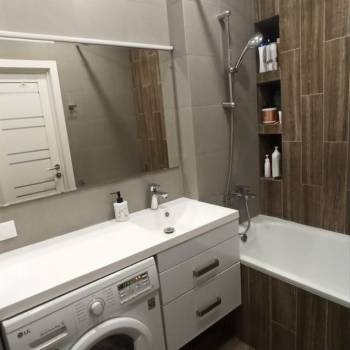Продается 1-комнатная квартира, 50 м²