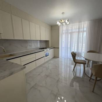 Сдается 2-х комнатная квартира, 65 м²