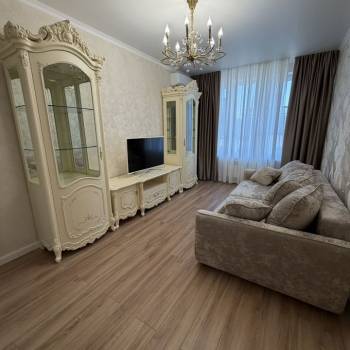 Сдается 2-х комнатная квартира, 65 м²