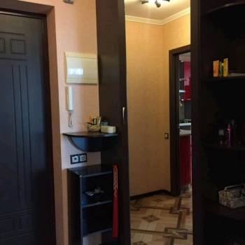 Продается 1-комнатная квартира, 36 м²
