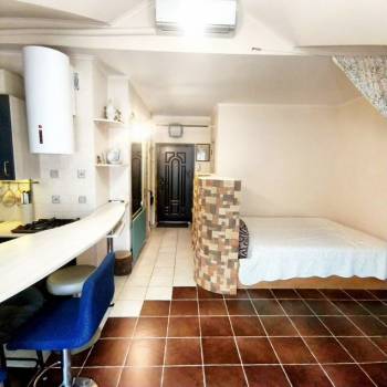 Продается 1-комнатная квартира, 35 м²