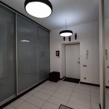 Продается 2-х комнатная квартира, 101,6 м²