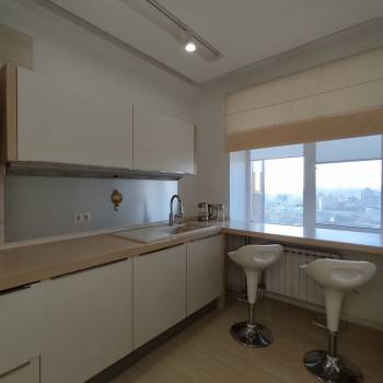 Продается 2-х комнатная квартира, 101,6 м²