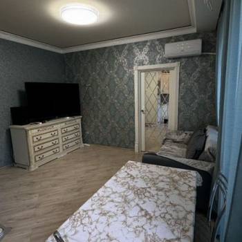 Сдается 2-х комнатная квартира, 74 м²