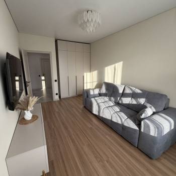 Сдается 2-х комнатная квартира, 69 м²