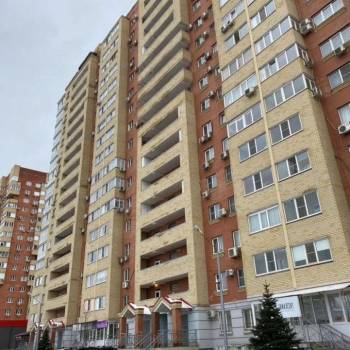 Продается 1-комнатная квартира, 53 м²