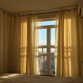 Продается 1-комнатная квартира, 53 м²