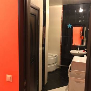 Продается 1-комнатная квартира, 53 м²