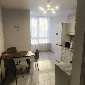 Продается 1-комнатная квартира, 44 м²