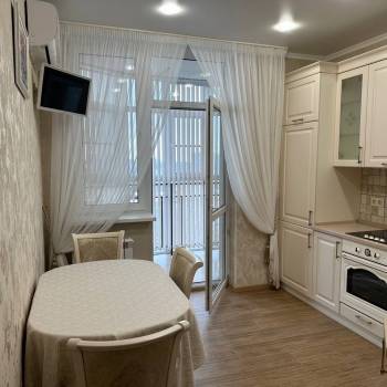 Сдается 2-х комнатная квартира, 64 м²