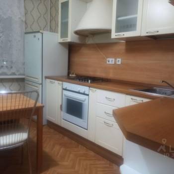 Сдается Многокомнатная квартира, 61 м²