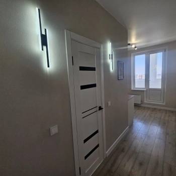 Продается 1-комнатная квартира, 37 м²