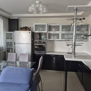 Продается 3-х комнатная квартира, 110 м²