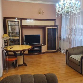 Сдается Многокомнатная квартира, 110 м²