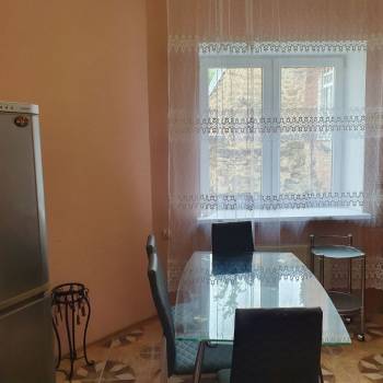 Сдается Многокомнатная квартира, 110 м²