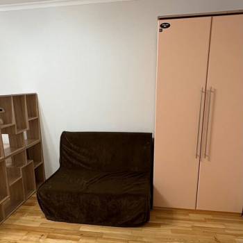 Сдается 1-комнатная квартира, 49,5 м²