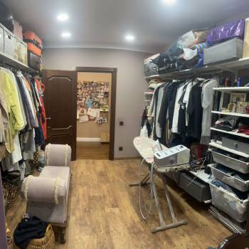 Продается Многокомнатная квартира, 120 м²