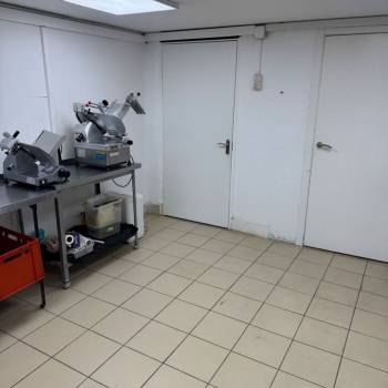 Сдается Нежилое помещение, 130 м²