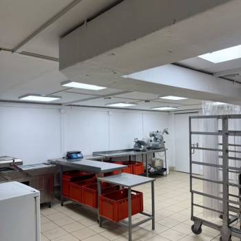 Сдается Нежилое помещение, 130 м²