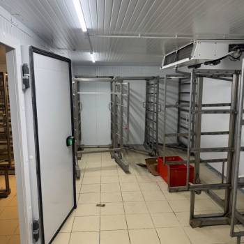 Сдается Нежилое помещение, 130 м²
