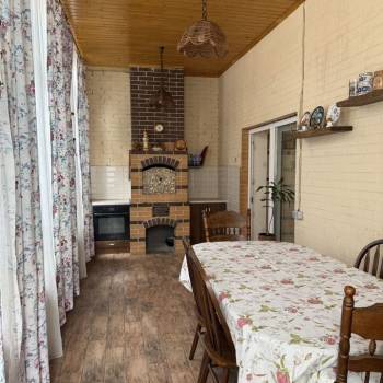 Продается Дом, 180 м²