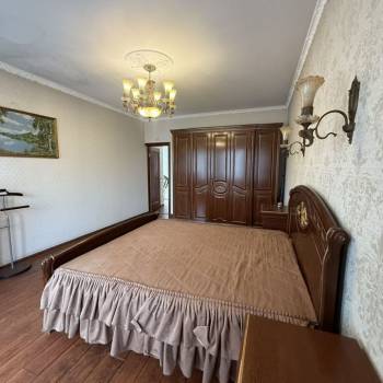 Продается Дом, 180 м²