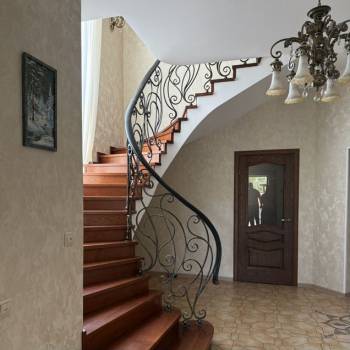 Продается Дом, 180 м²