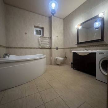 Продается Дом, 230 м²