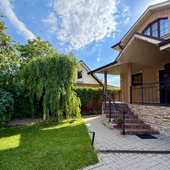 Продается Дом, 210 м²