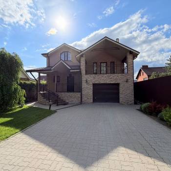 Продается Дом, 210 м²
