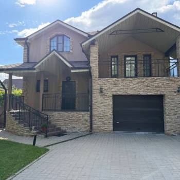Продается Дом, 210 м²