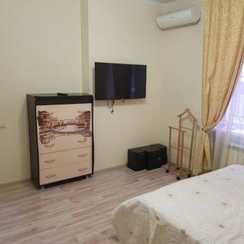 Продается 1-комнатная квартира, 32 м²