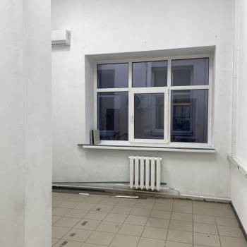 Сдается Нежилое помещение, 170 м²