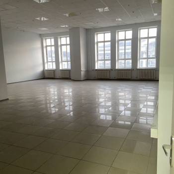 Сдается Нежилое помещение, 170 м²