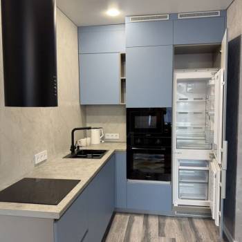 Сдается 1-комнатная квартира, 42 м²