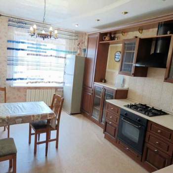 Сдается 2-х комнатная квартира, 72 м²