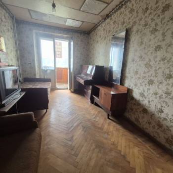 Продается 3-х комнатная квартира, 61 м²