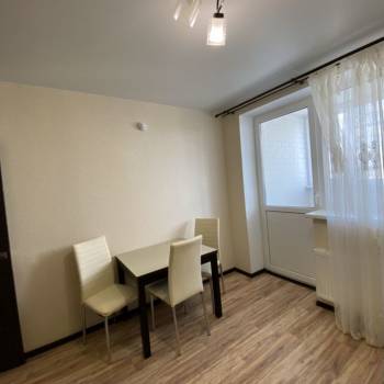 Сдается 1-комнатная квартира, 41 м²