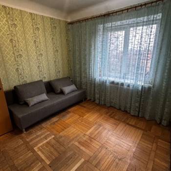 Продается Многокомнатная квартира, 60 м²