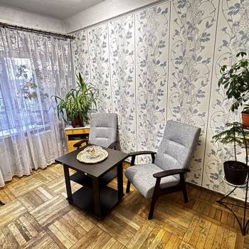 Продается Многокомнатная квартира, 60 м²