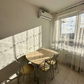 Сдается 2-х комнатная квартира, 65 м²