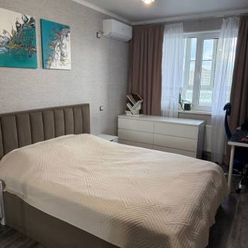 Продается 1-комнатная квартира, 36 м²