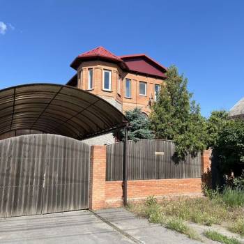 Продается Дом, 179 м²