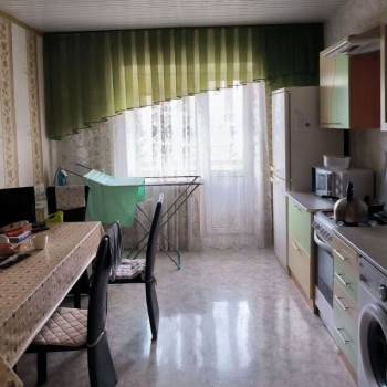 Продается Многокомнатная квартира, 98 м²